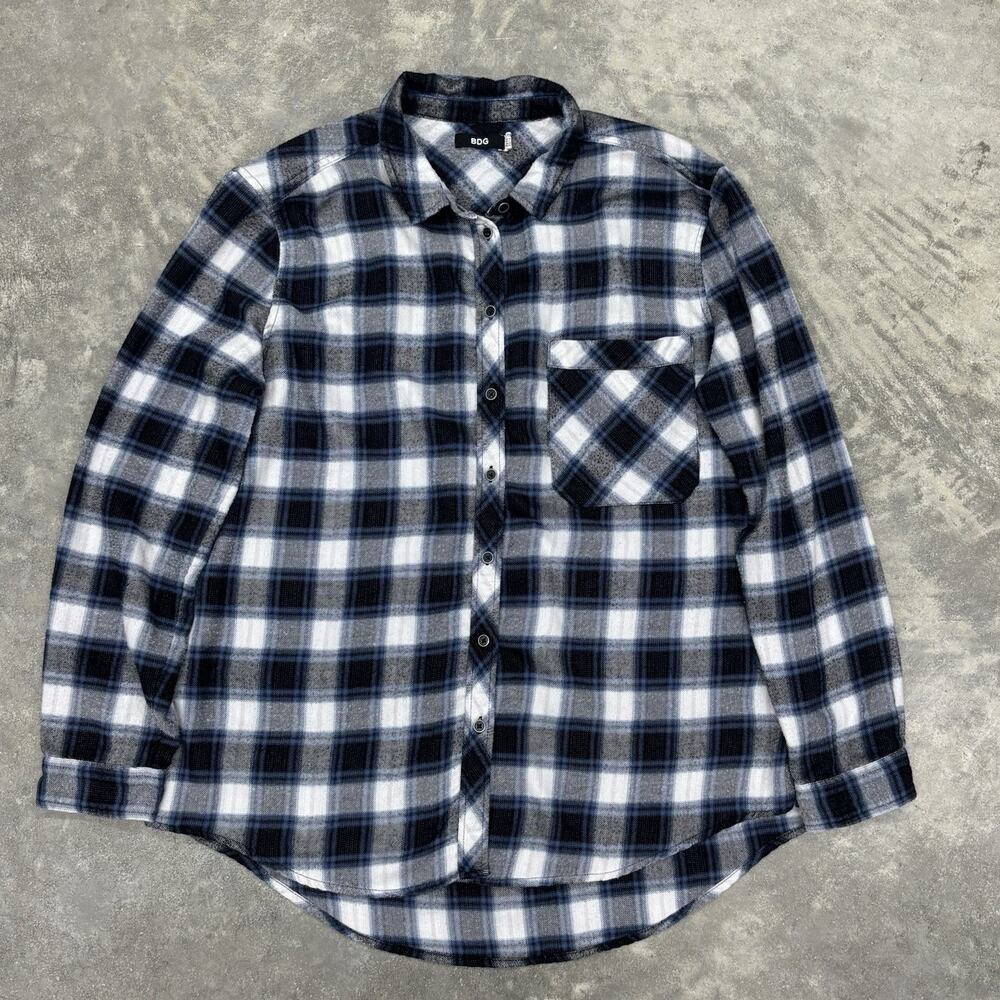BDG XL blue Grey Plaid Button Up Collared Shirt Fall Winter Cozy Pocket Cottage